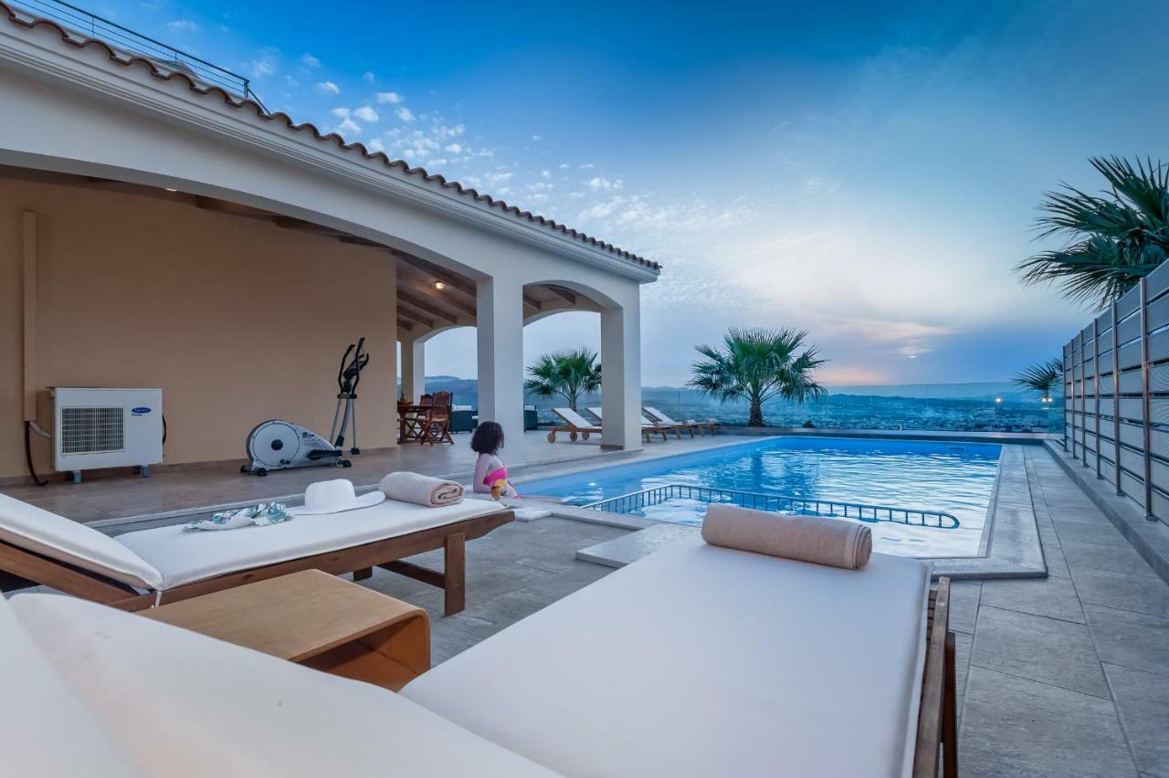 Karmilos Hill Villa Chania  Eksteriør billede